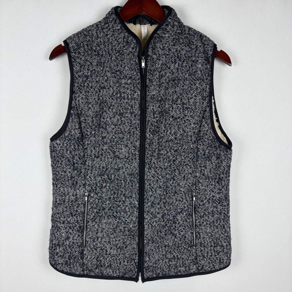Mia & Tess Zip Up Vest Faux Shearling Lined Textured